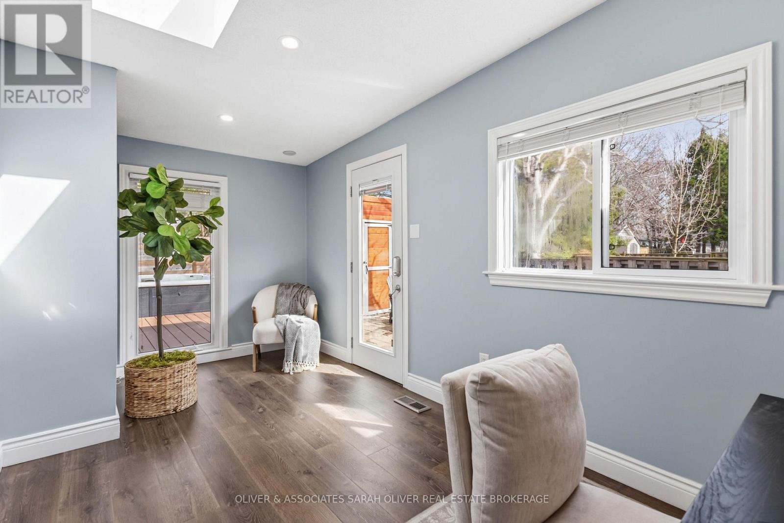 30 Sandalwood Crescent, London North, Ontario  N6G 2Z7 - Photo 25 - X12971084