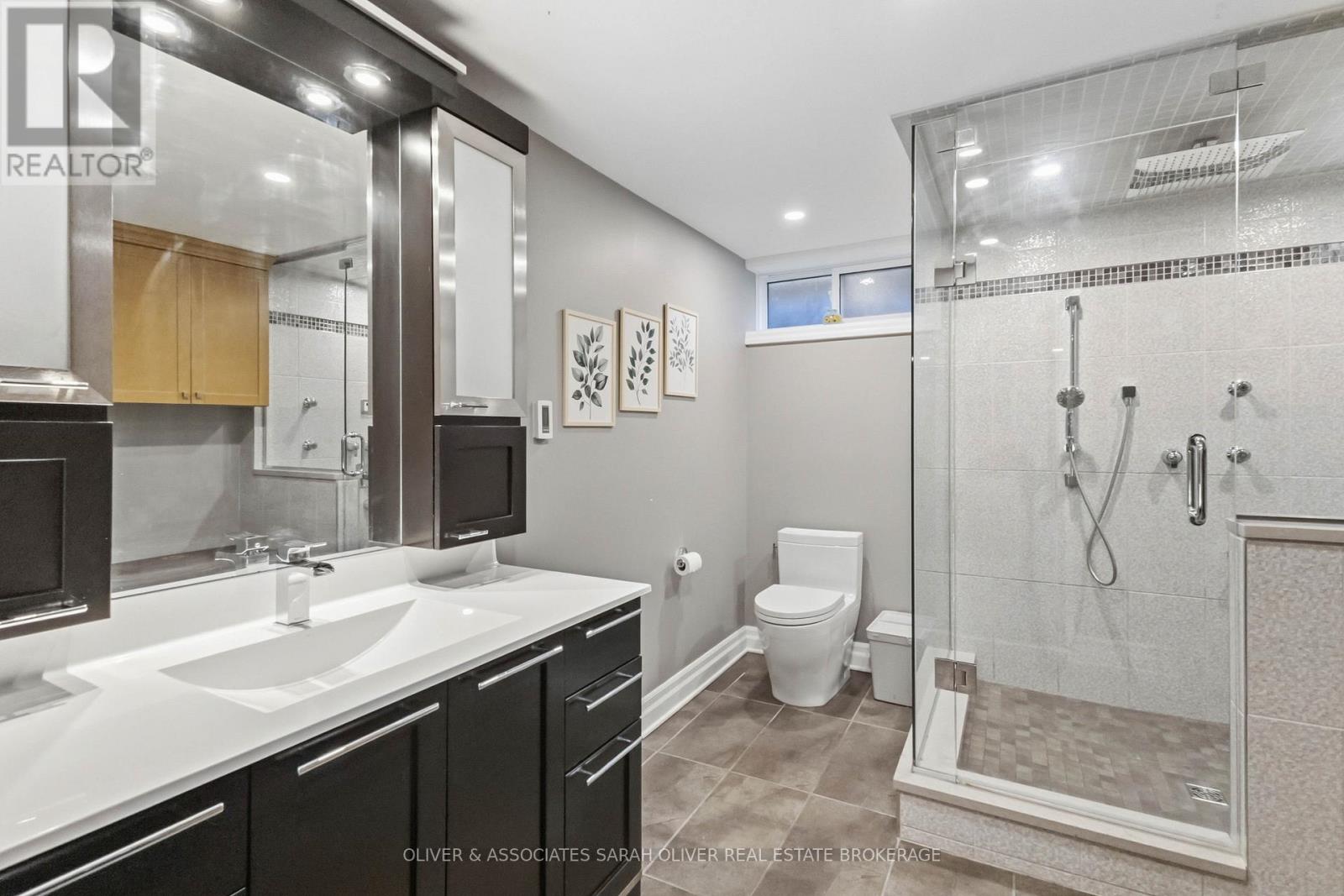 30 Sandalwood Crescent, London North, Ontario  N6G 2Z7 - Photo 35 - X12971084