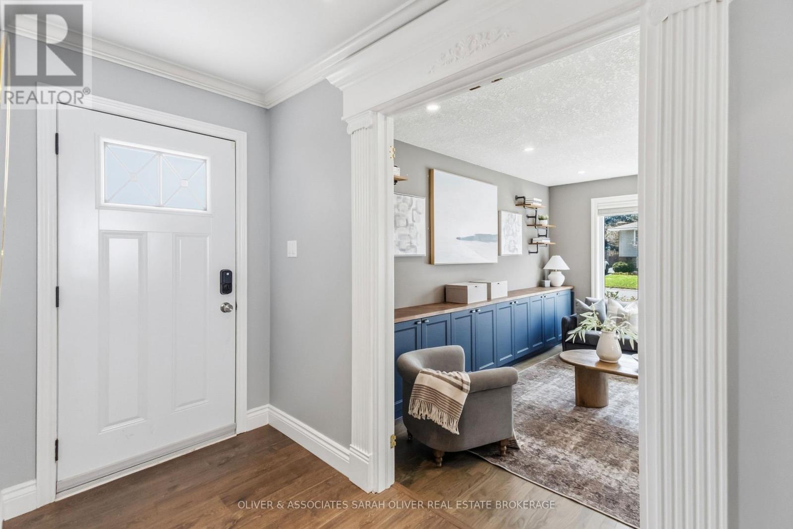 30 Sandalwood Crescent, London North, Ontario  N6G 2Z7 - Photo 4 - X12971084