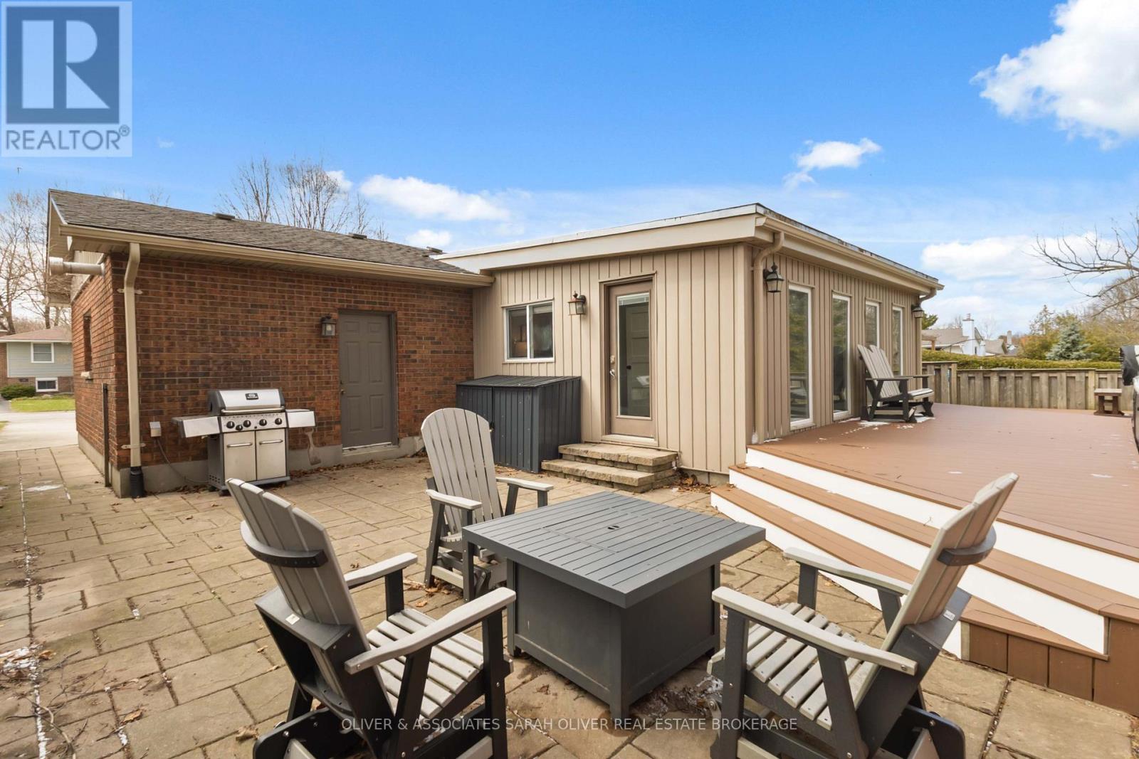 30 Sandalwood Crescent, London North, Ontario  N6G 2Z7 - Photo 42 - X12971084