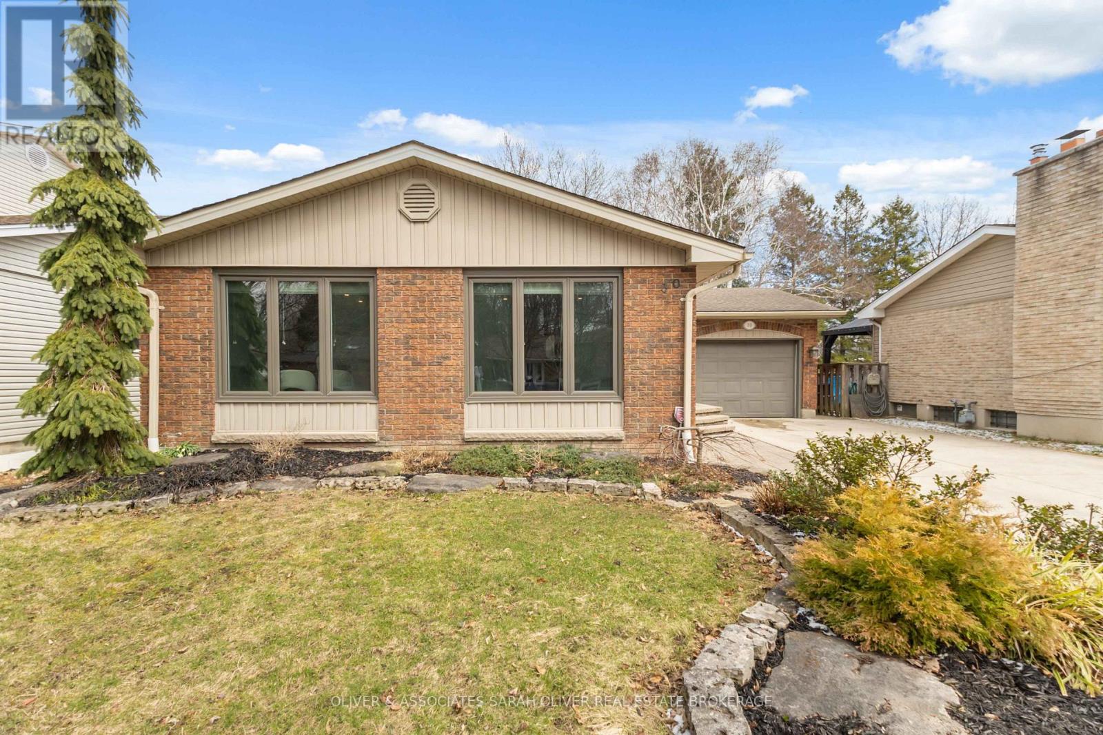 30 Sandalwood Crescent, London North, Ontario  N6G 2Z7 - Photo 47 - X12971084