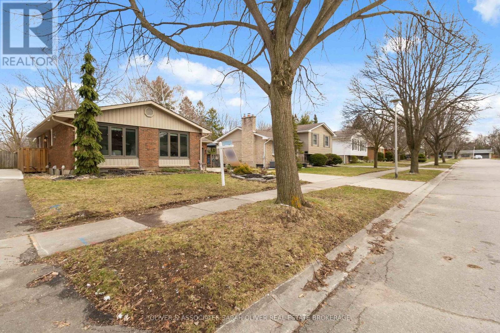 30 Sandalwood Crescent, London North, Ontario  N6G 2Z7 - Photo 48 - X12971084