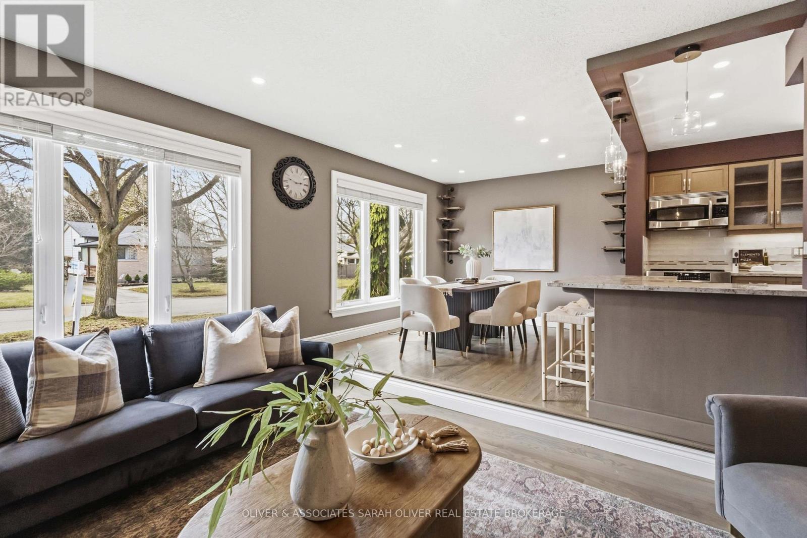 30 Sandalwood Crescent, London North, Ontario  N6G 2Z7 - Photo 9 - X12971084