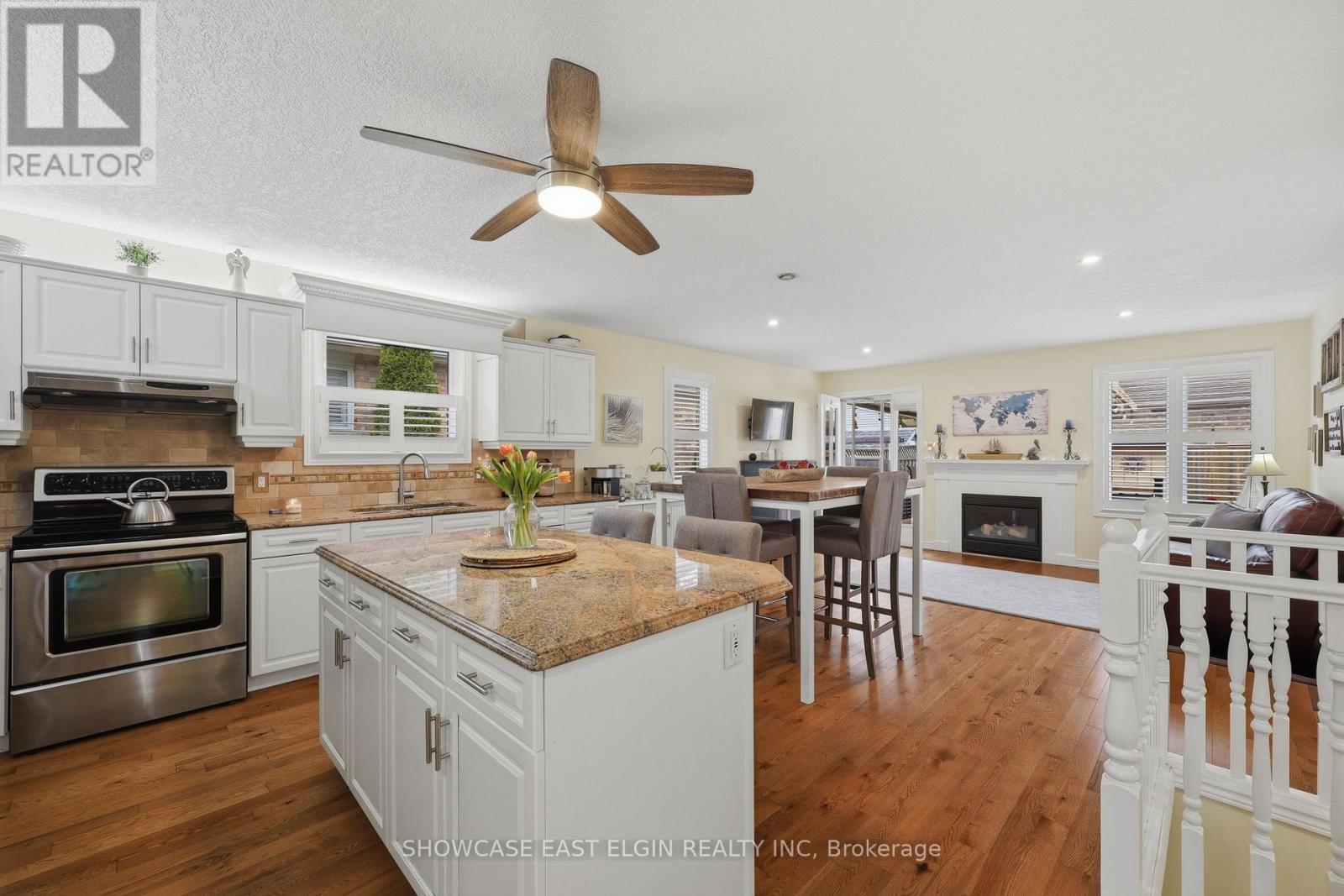 2 Harrington Crescent, St. Thomas, Ontario  N5R 6J1 - Photo 2 - X12971118