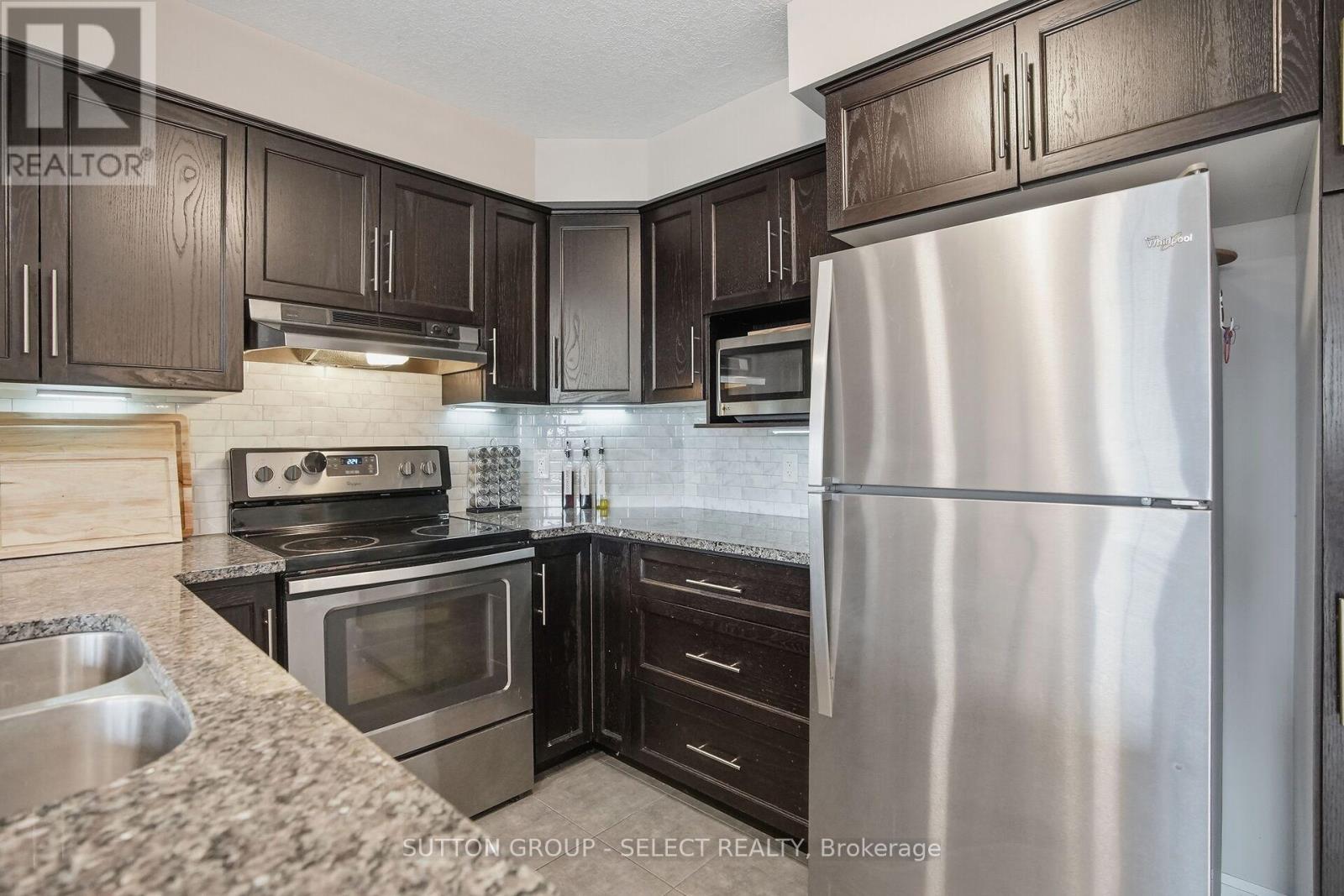 20 - 2040 Shore Road, London South, Ontario  N6K 0G3 - Photo 14 - X12971160