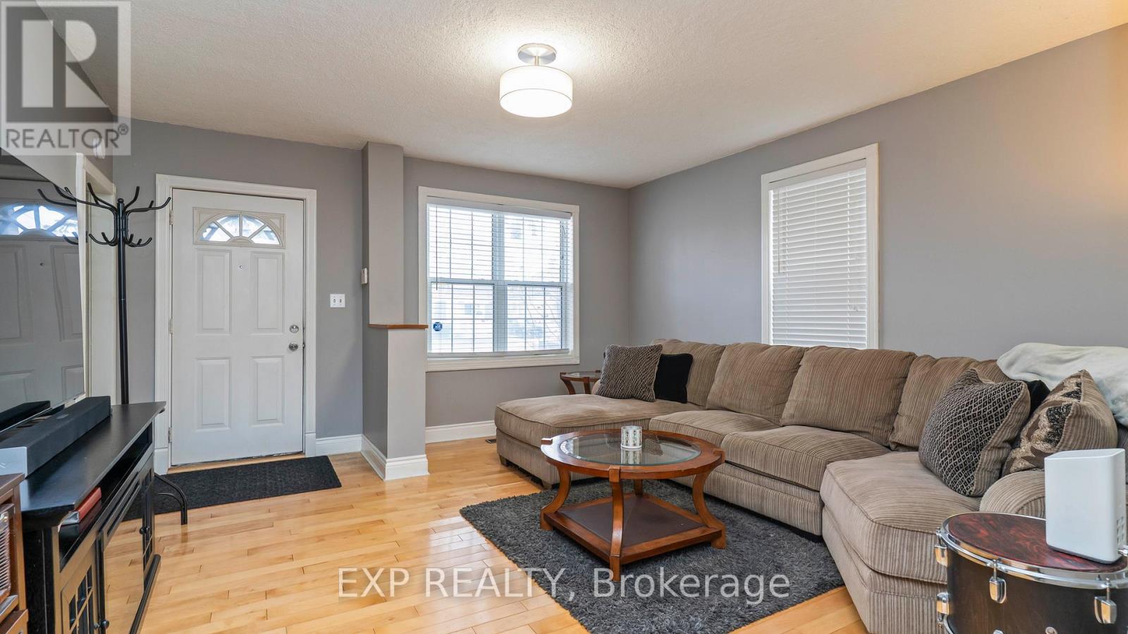 205 East Street, London East, Ontario  N5Z 2S1 - Photo 3 - X12971248