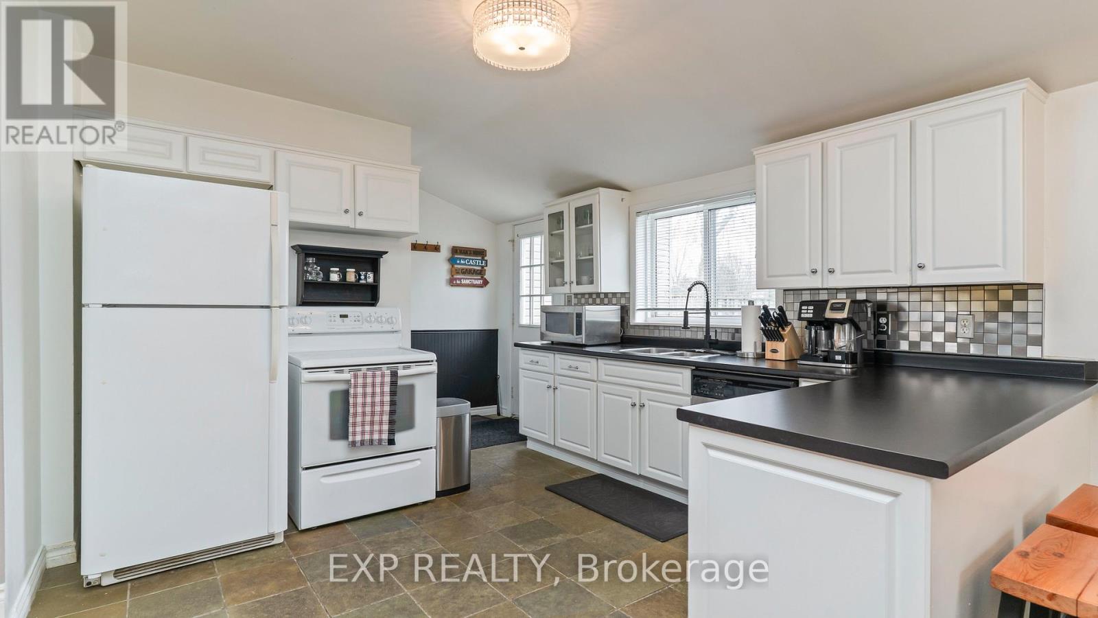 205 East Street, London East, Ontario  N5Z 2S1 - Photo 7 - X12971248