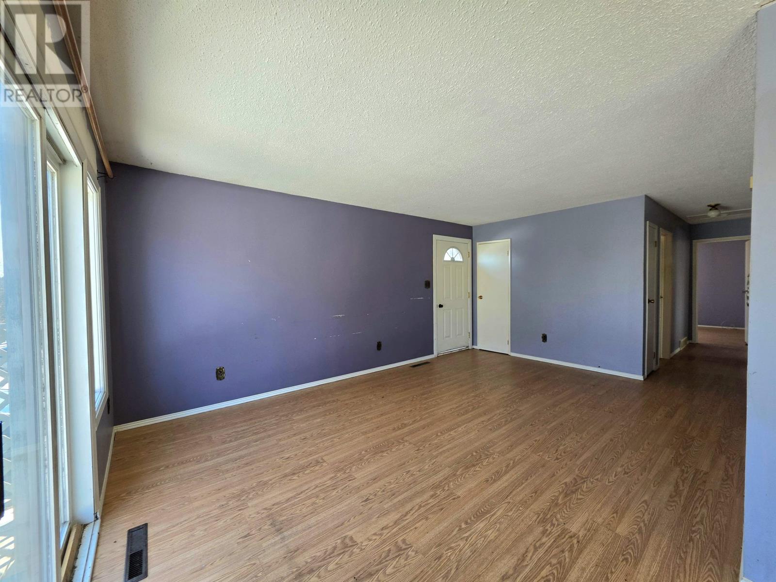 116 Minto Crescent, Kenora, Ontario  P9N 3K2 - Photo 5 - TB2600632