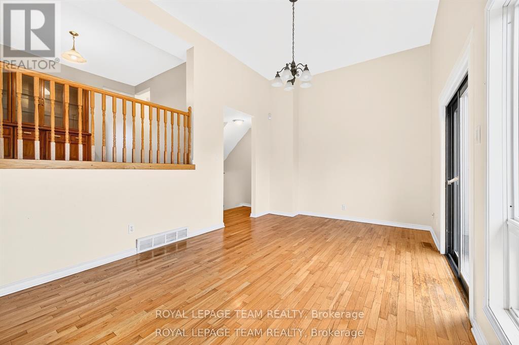 13 - 2 Bertona Street, Ottawa, Ontario  K2G 0W2 - Photo 14 - X12970888