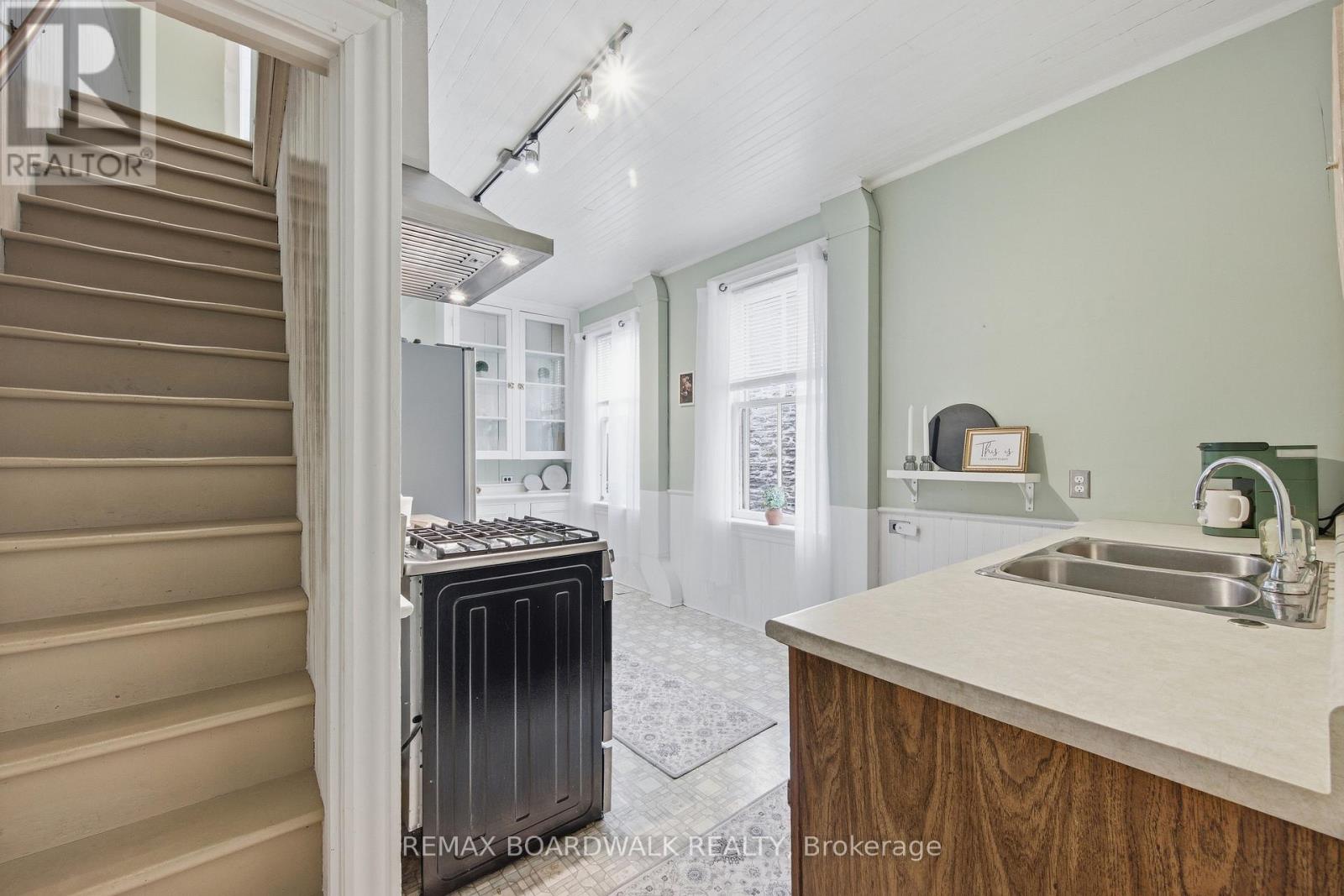 270 Dibble Street W, Prescott, Ontario  K0E 1T0 - Photo 16 - X12970940