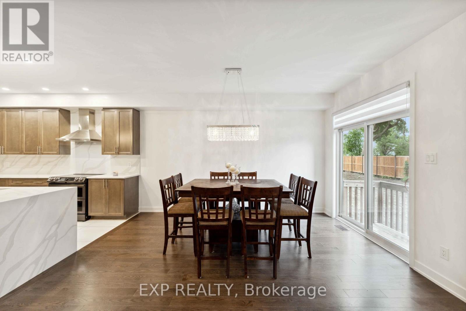 748 Ovation Grove, Ottawa, Ontario  K1T 0X6 - Photo 10 - X12970982