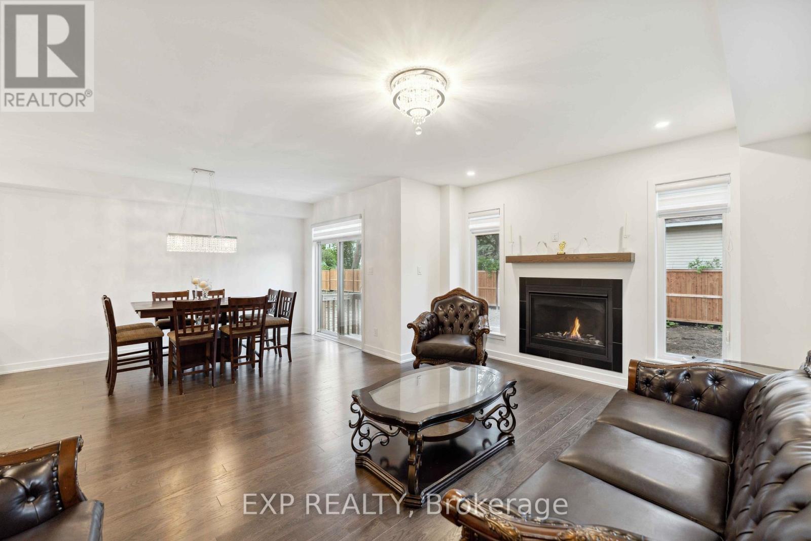 748 Ovation Grove, Ottawa, Ontario  K1T 0X6 - Photo 11 - X12970982