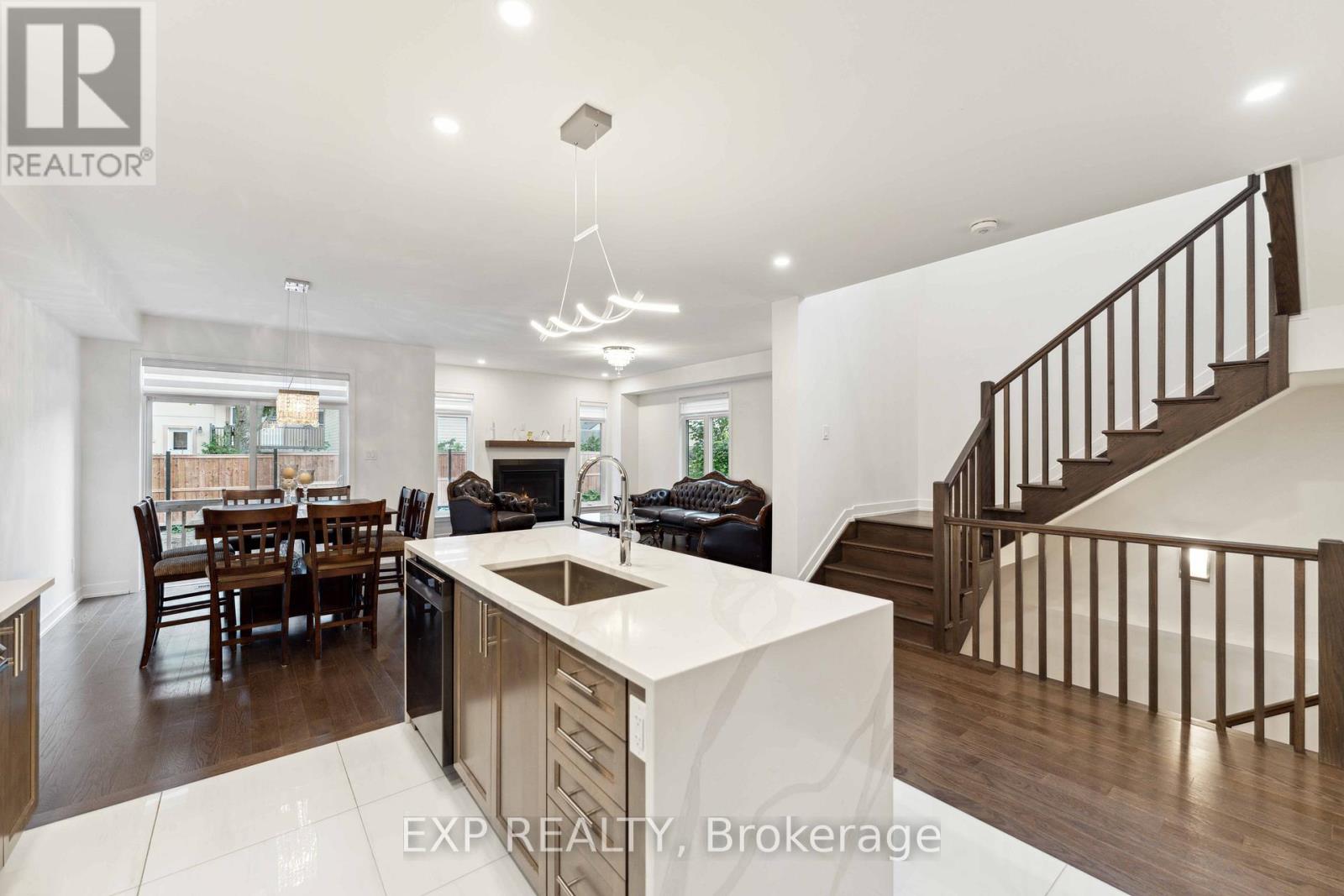 748 Ovation Grove, Ottawa, Ontario  K1T 0X6 - Photo 19 - X12970982