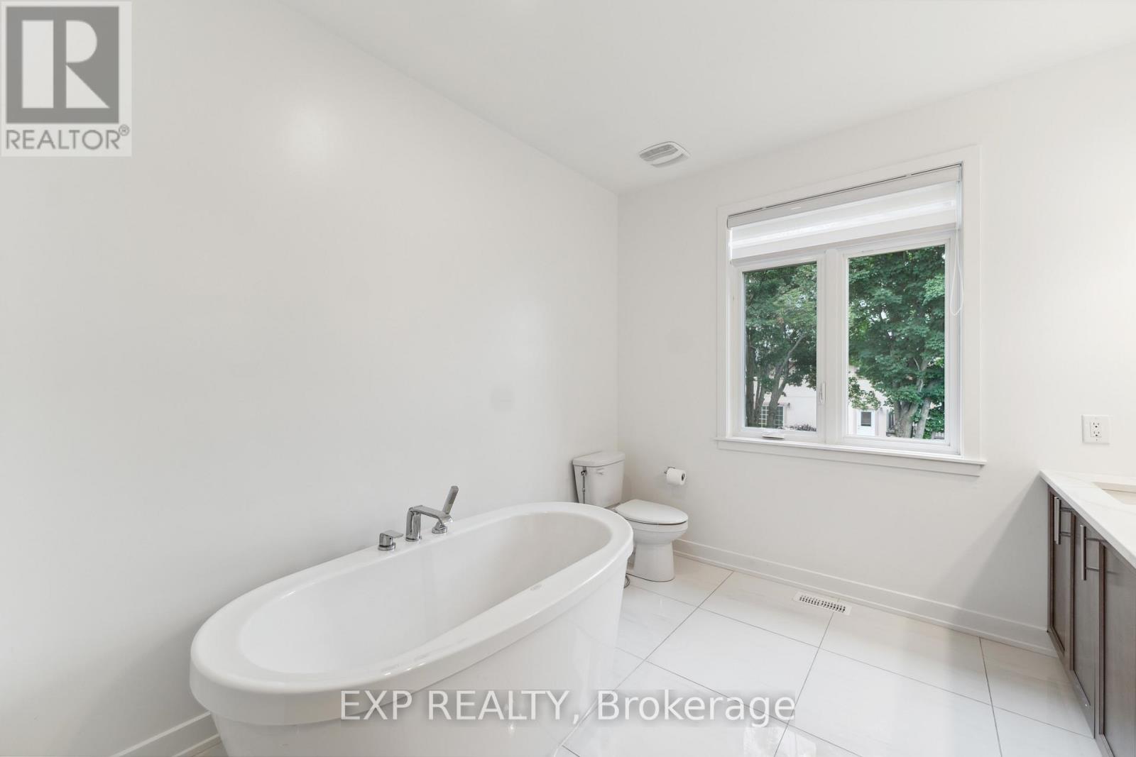 748 Ovation Grove, Ottawa, Ontario  K1T 0X6 - Photo 27 - X12970982