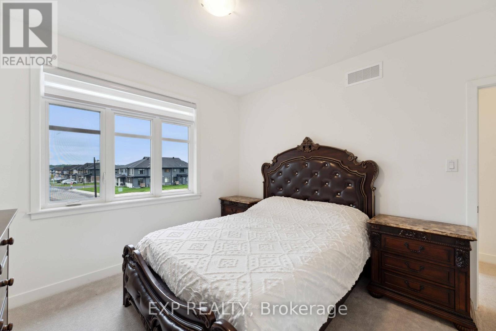 748 Ovation Grove, Ottawa, Ontario  K1T 0X6 - Photo 33 - X12970982