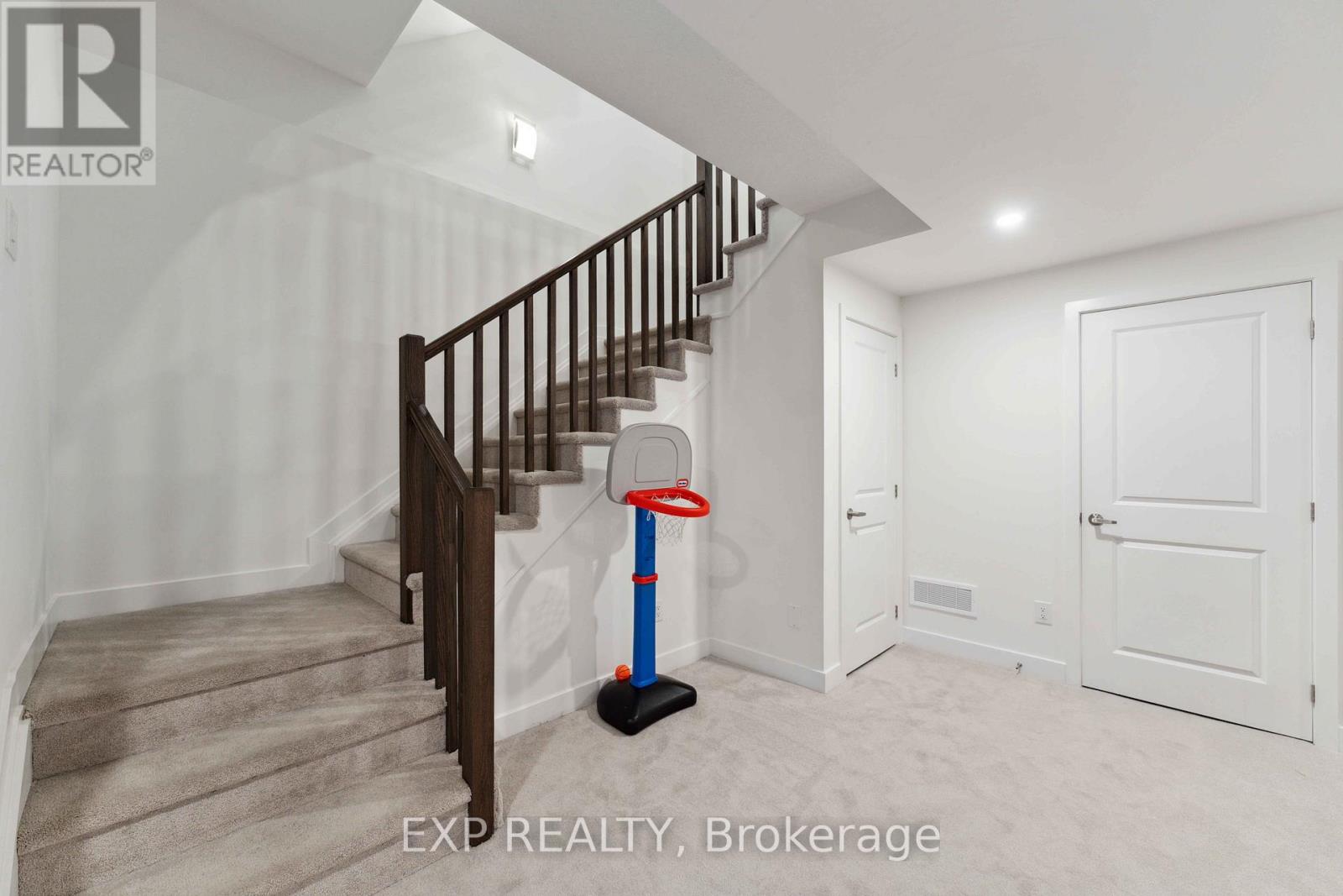 748 Ovation Grove, Ottawa, Ontario  K1T 0X6 - Photo 38 - X12970982