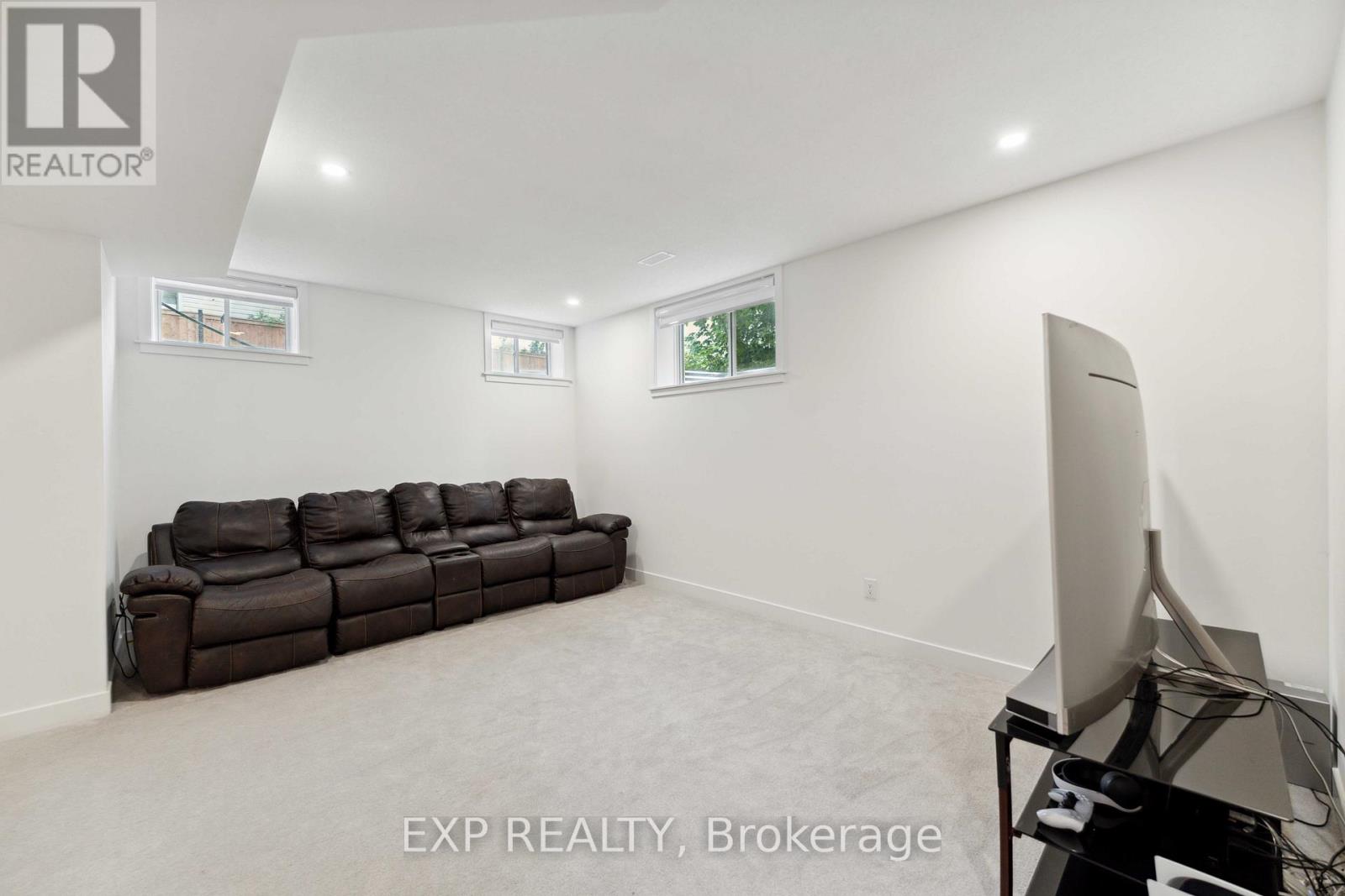 748 Ovation Grove, Ottawa, Ontario  K1T 0X6 - Photo 39 - X12970982