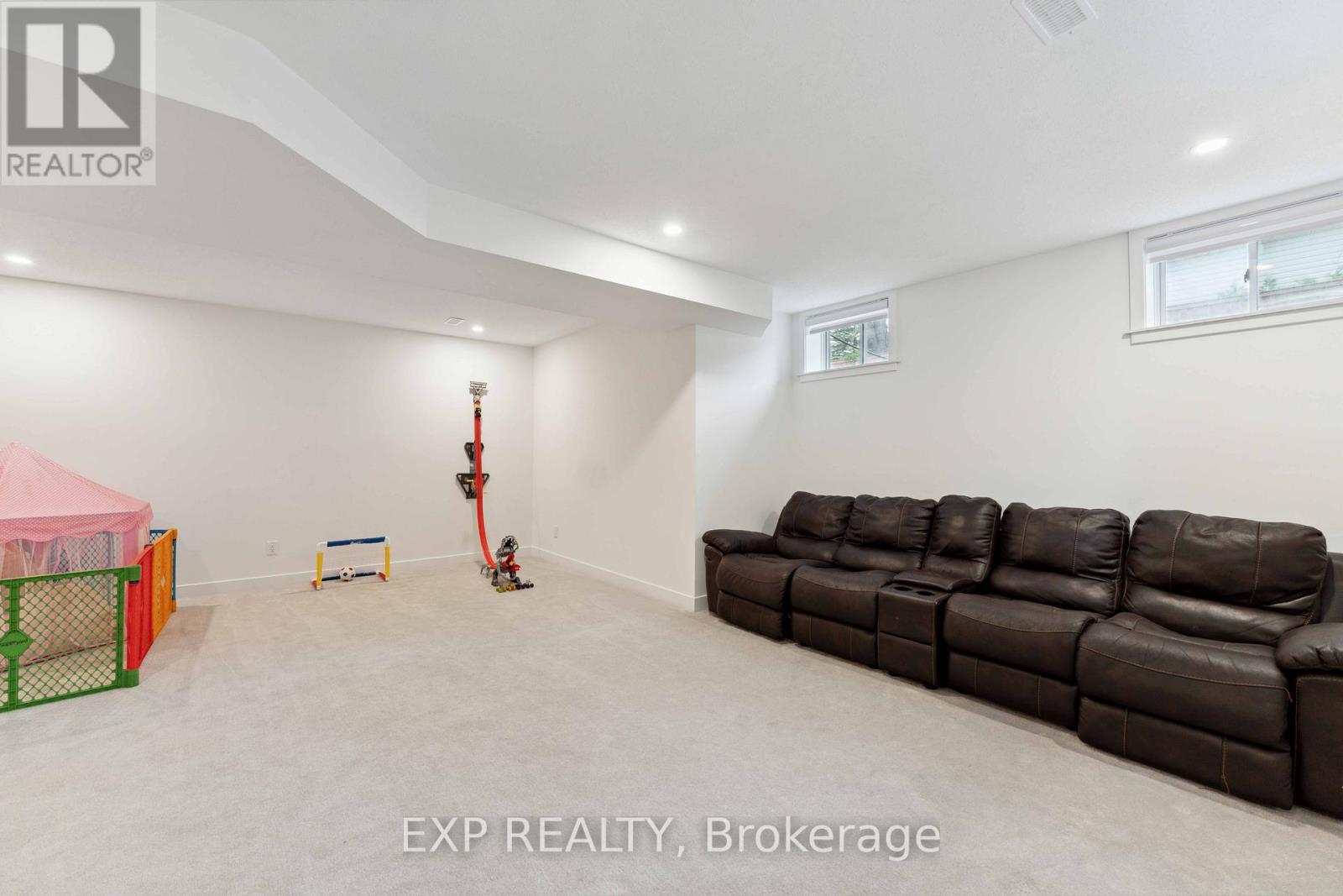 748 Ovation Grove, Ottawa, Ontario  K1T 0X6 - Photo 40 - X12970982