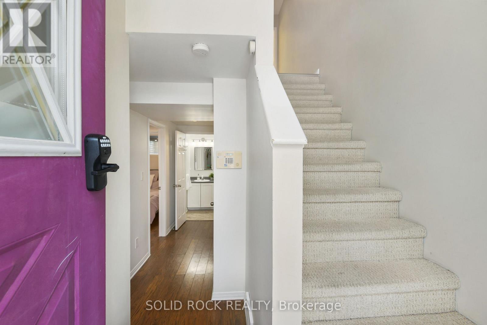 34 Northbrook Road, Petawawa, Ontario  K8H 3N5 - Photo 3 - X12970994