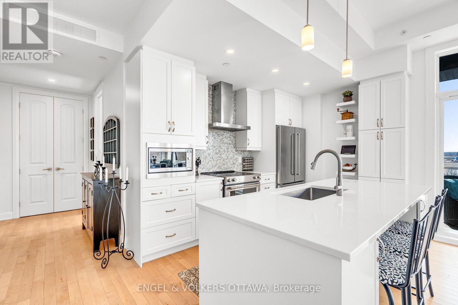 402 - 110 Cortile Private, Ottawa, Ontario K1V 2S8 - Photo 11 - X12971016