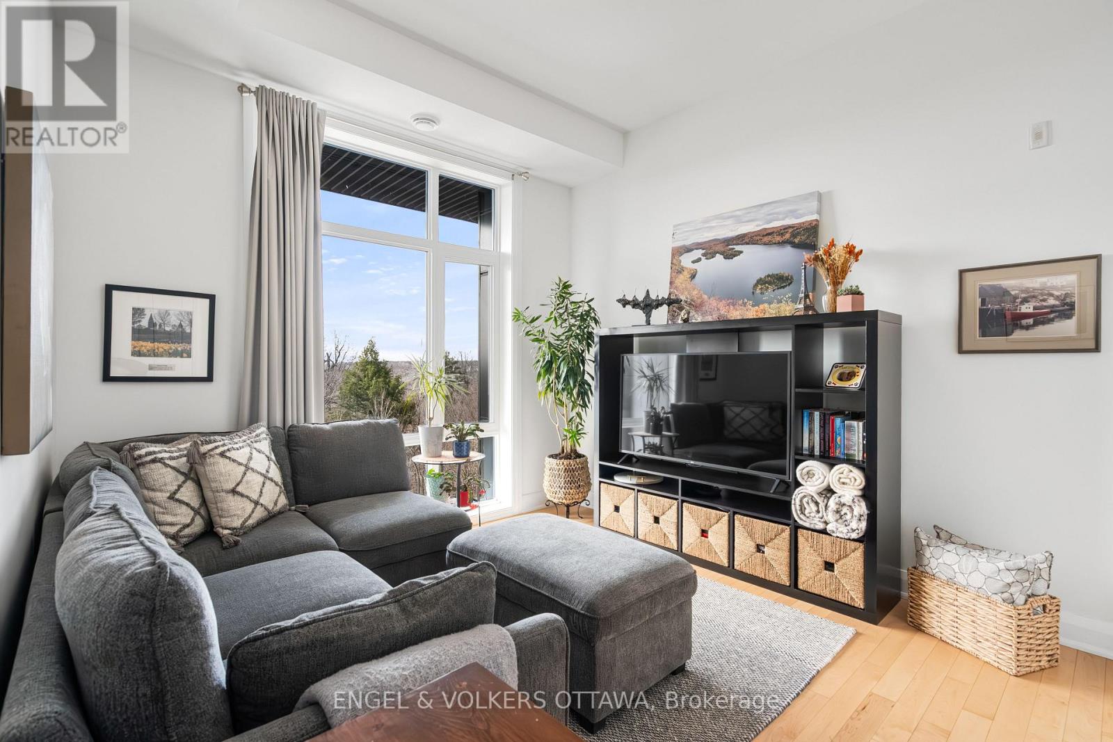 402 - 110 Cortile Private, Ottawa, Ontario K1V 2S8 - Photo 31 - X12971016