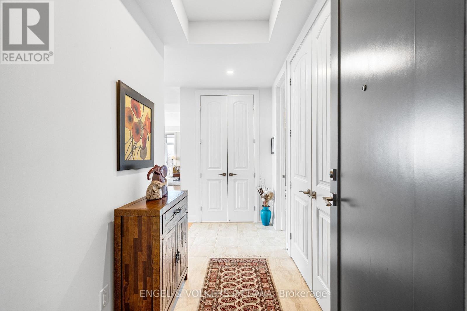 402 - 110 Cortile Private, Ottawa, Ontario K1V 2S8 - Photo 5 - X12971016