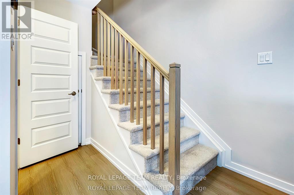 241 David Lewis Private, Ottawa, Ontario K4A 5S7 - Photo 12 - X12971068