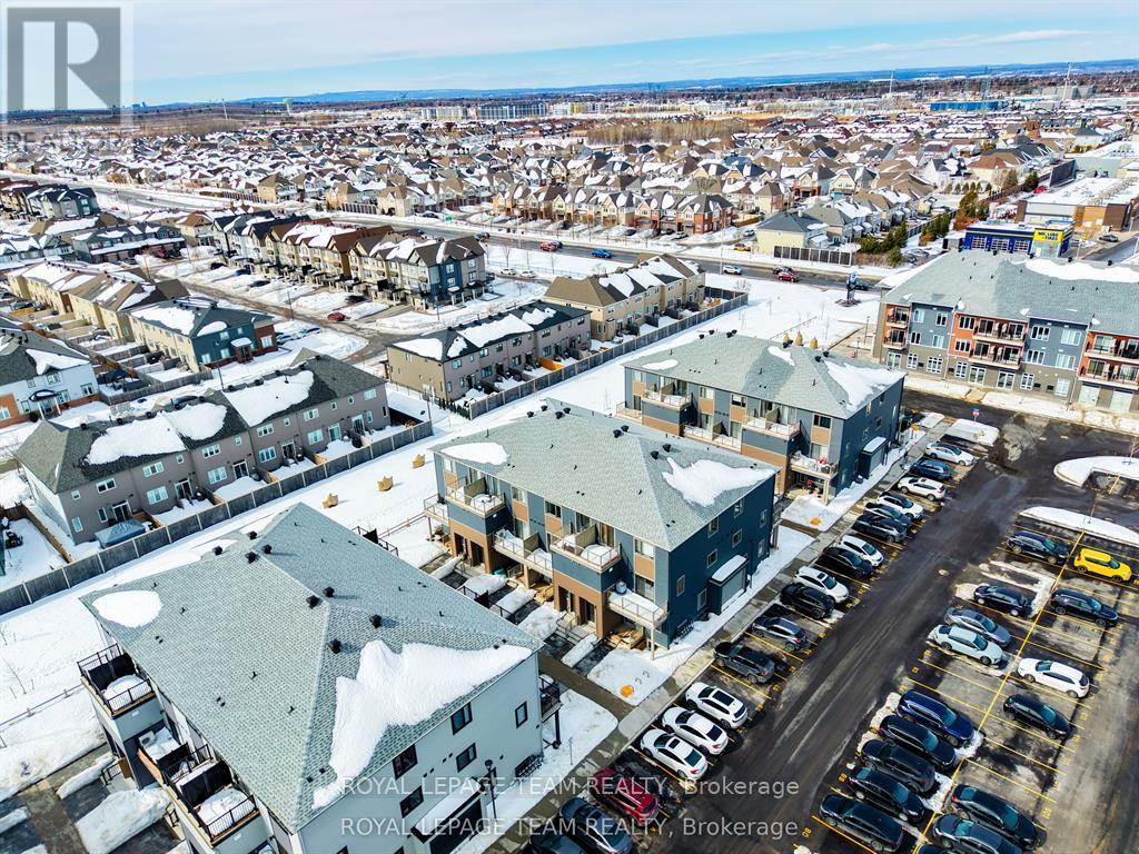 241 David Lewis Private, Ottawa, Ontario K4A 5S7 - Photo 24 - X12971068