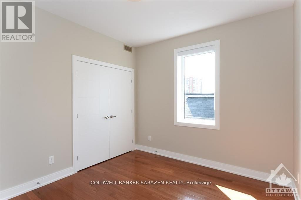 7 - 7 Monk Street, Ottawa, Ontario  K1S 3Y5 - Photo 5 - X12971086