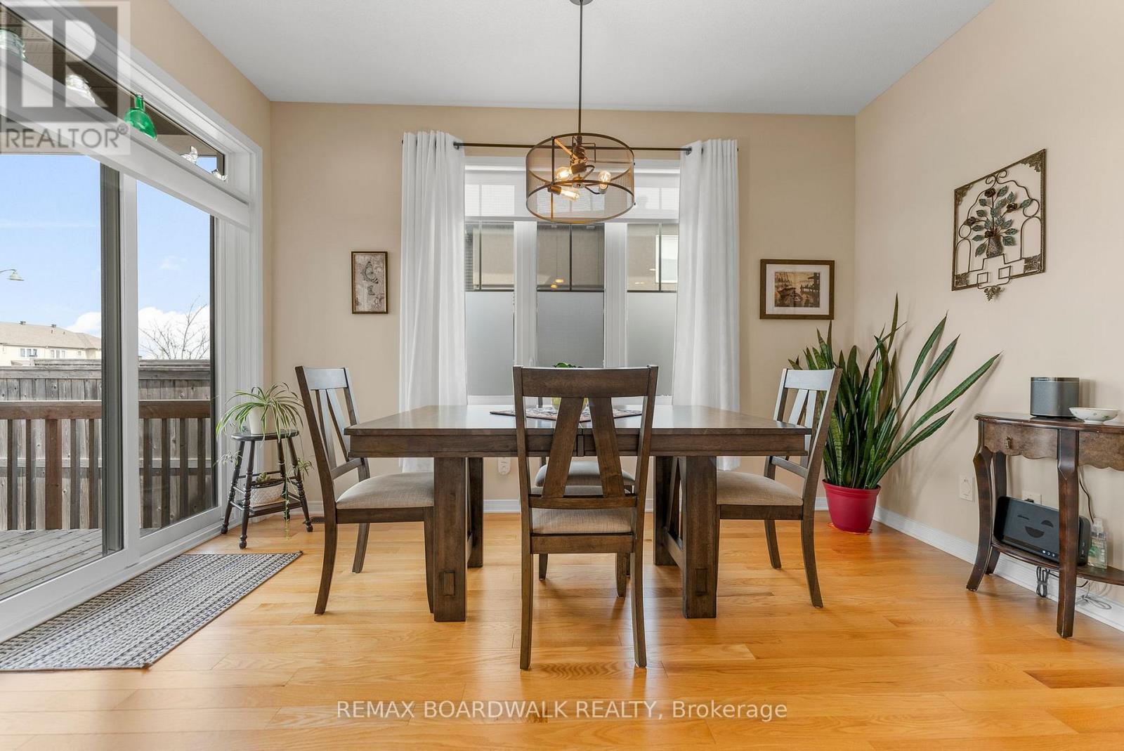 110 Riddell Street, Carleton Place, Ontario  K7C 0J8 - Photo 9 - X12971204