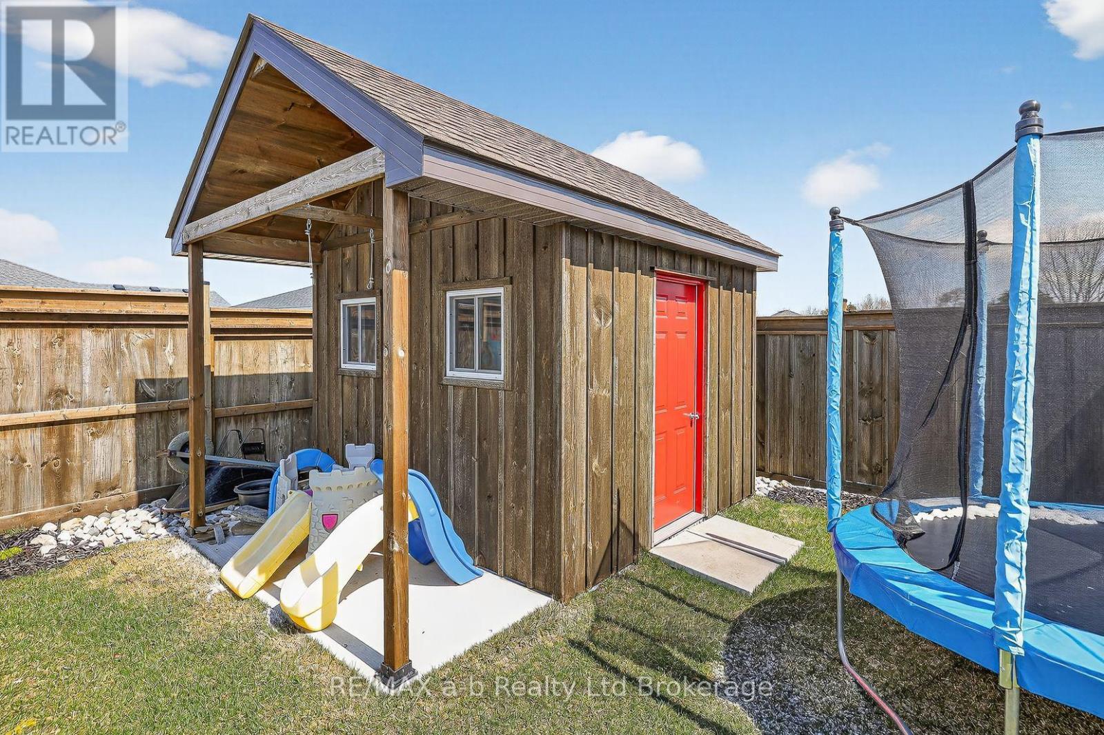 30 Tartan Drive, Zorra, Ontario  N0J 1J0 - Photo 10 - X12970854