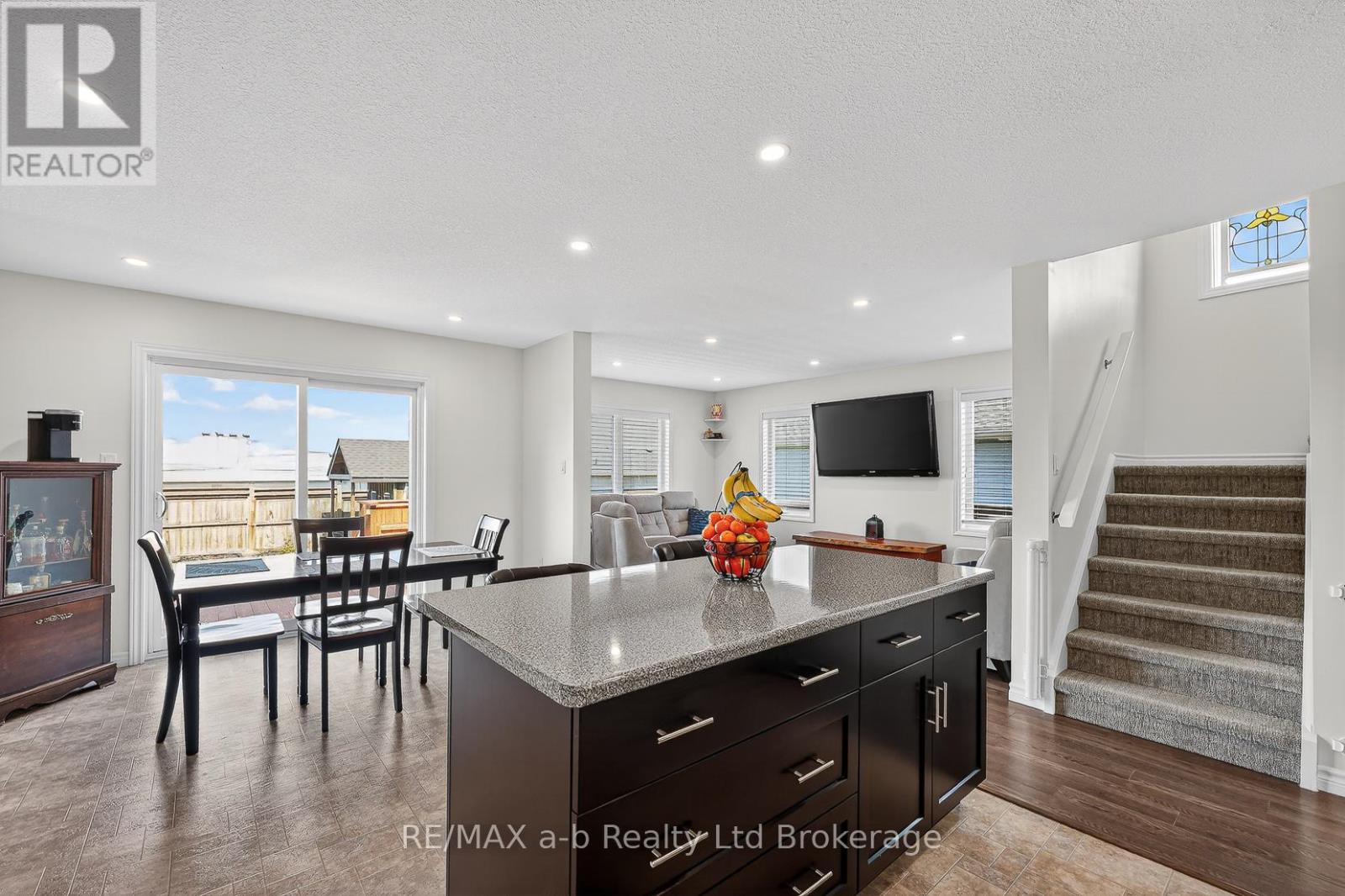 30 Tartan Drive, Zorra, Ontario  N0J 1J0 - Photo 19 - X12970854