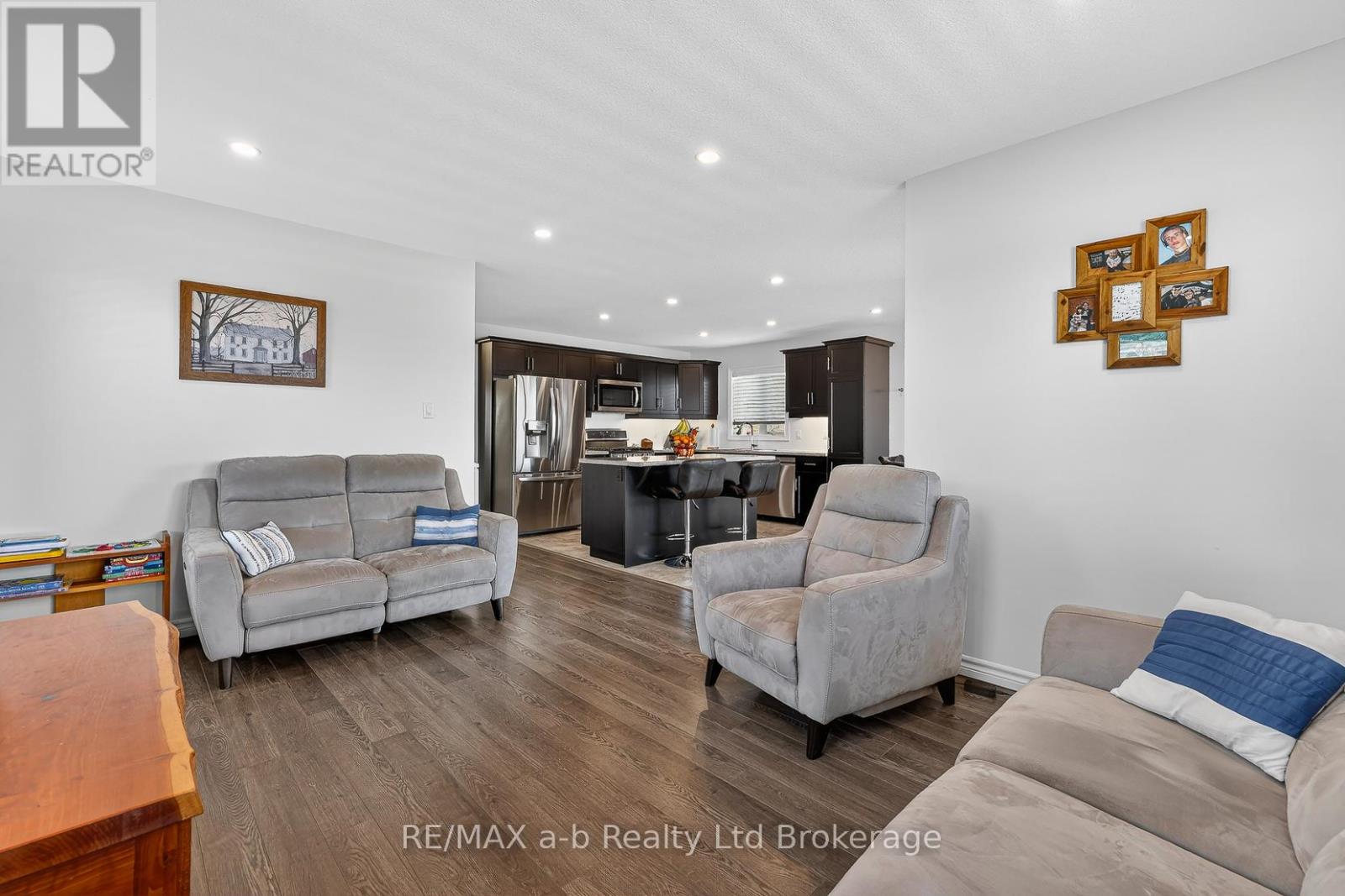 30 Tartan Drive, Zorra, Ontario  N0J 1J0 - Photo 22 - X12970854