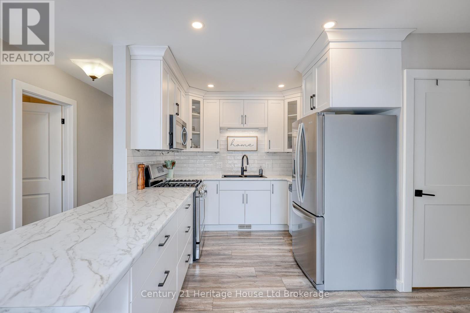 258 Graham Street, Woodstock, Ontario  N4S 6K7 - Photo 5 - X12971098