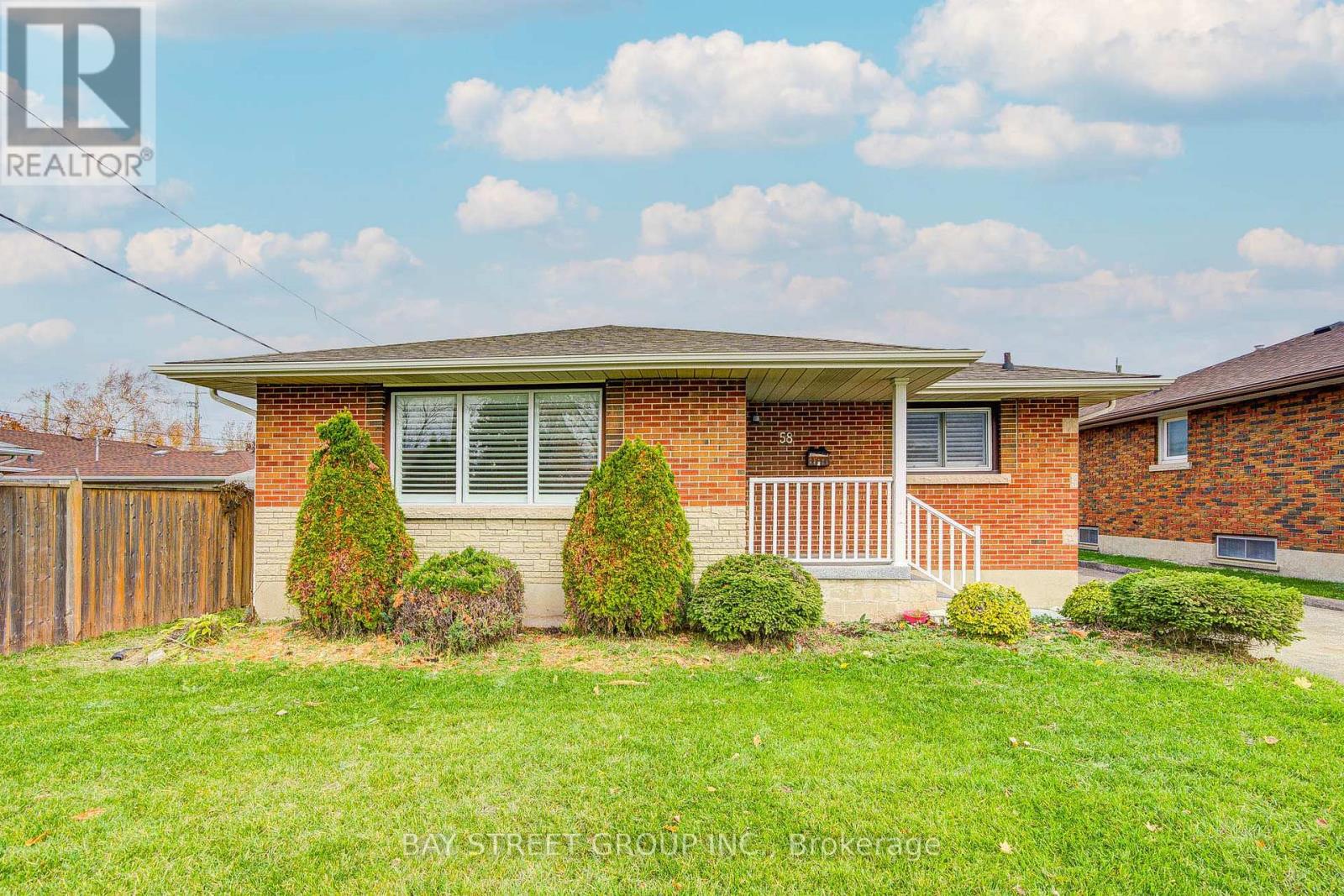 58 Broderick Avenue, Thorold, Ontario  L2V 2J1 - Photo 1 - X12971010