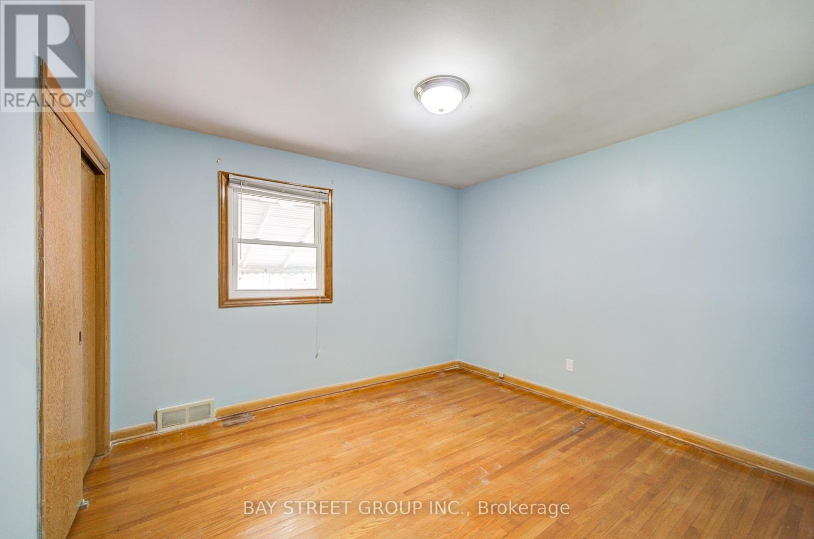 58 Broderick Avenue, Thorold, Ontario  L2V 2J1 - Photo 11 - X12971010