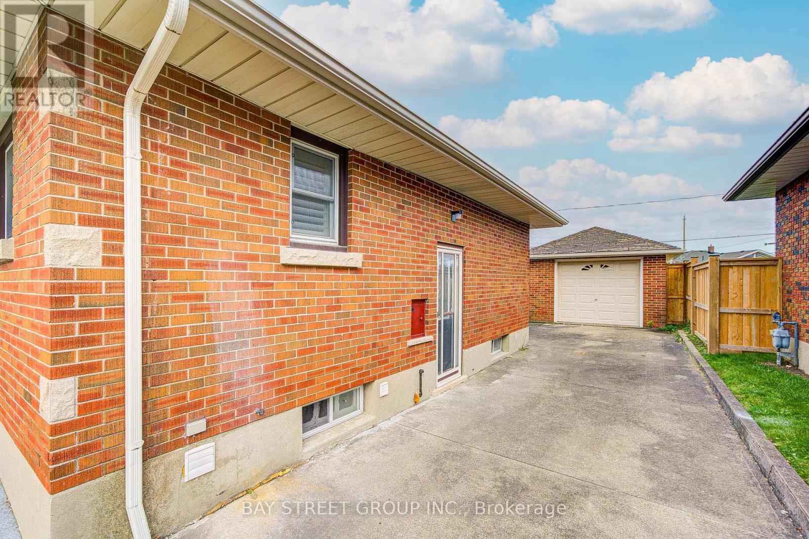 58 Broderick Avenue, Thorold, Ontario  L2V 2J1 - Photo 22 - X12971010