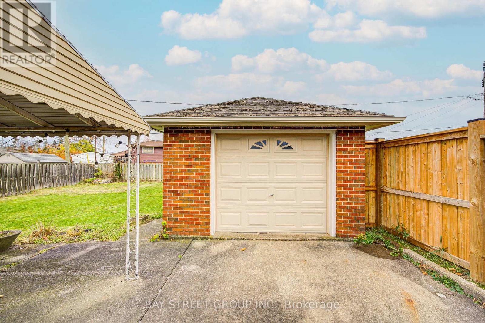 58 Broderick Avenue, Thorold, Ontario  L2V 2J1 - Photo 23 - X12971010