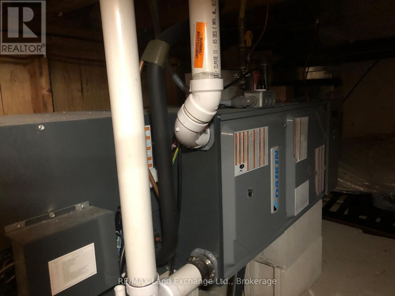 812 Walsh Street, Kincardine, Ontario  N2Z 1P4 - Photo 17 - X12970880