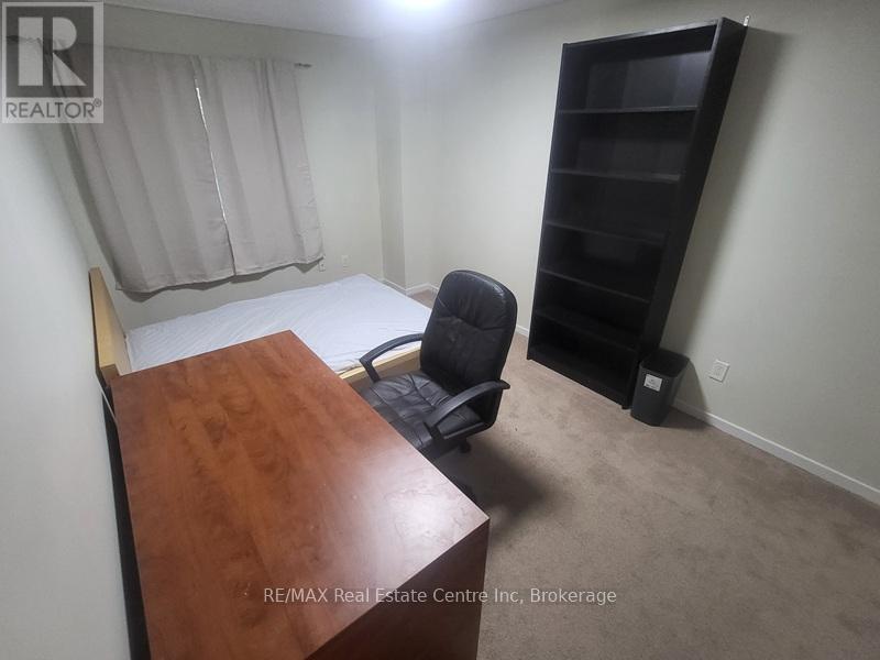 137 Dovercliffe Road, Guelph, Ontario N1G 3A5 - Photo 13 - X12970938