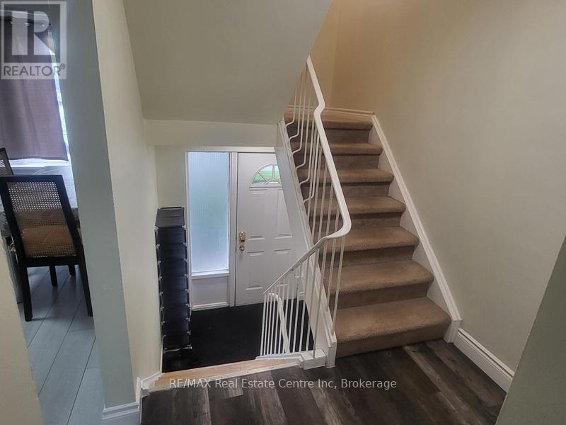 137 Dovercliffe Road, Guelph, Ontario N1G 3A5 - Photo 3 - X12970938