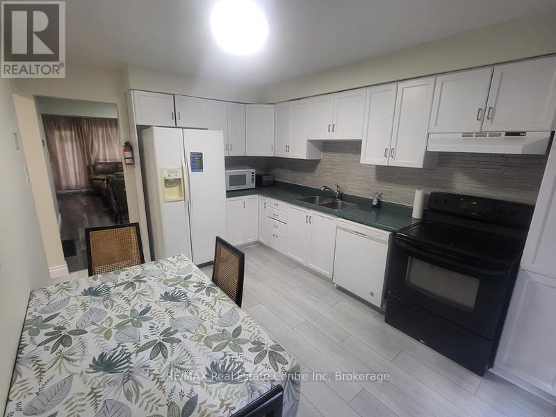 137 Dovercliffe Road, Guelph, Ontario N1G 3A5 - Photo 6 - X12970938