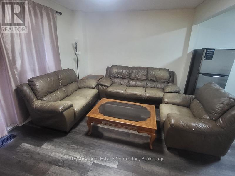 137 Dovercliffe Road, Guelph, Ontario N1G 3A5 - Photo 9 - X12970938