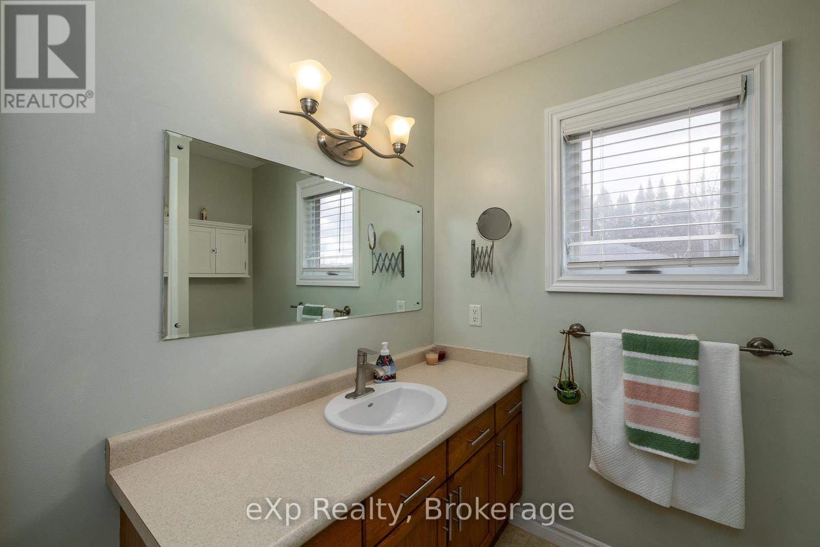 206 2nd Street A W, Owen Sound, Ontario  N4K 6X3 - Photo 31 - X12971140