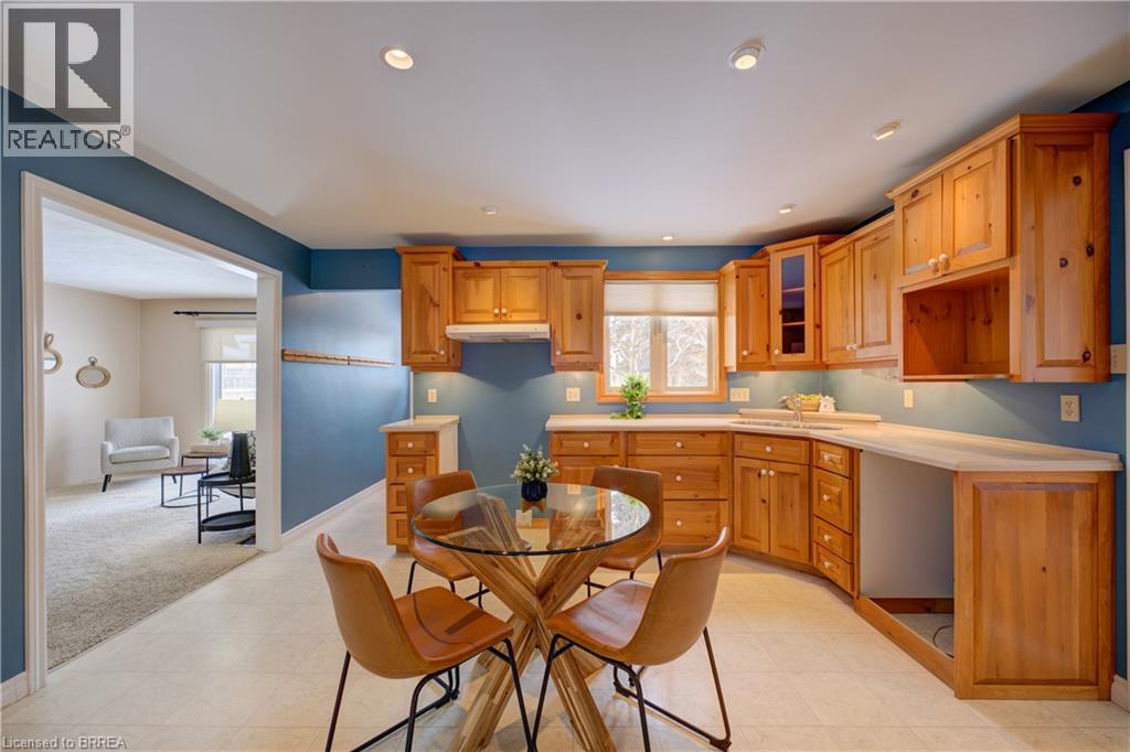 8 Wildflower Lane, Brantford, Ontario  N3R 6B4 - Photo 11 - 40797505