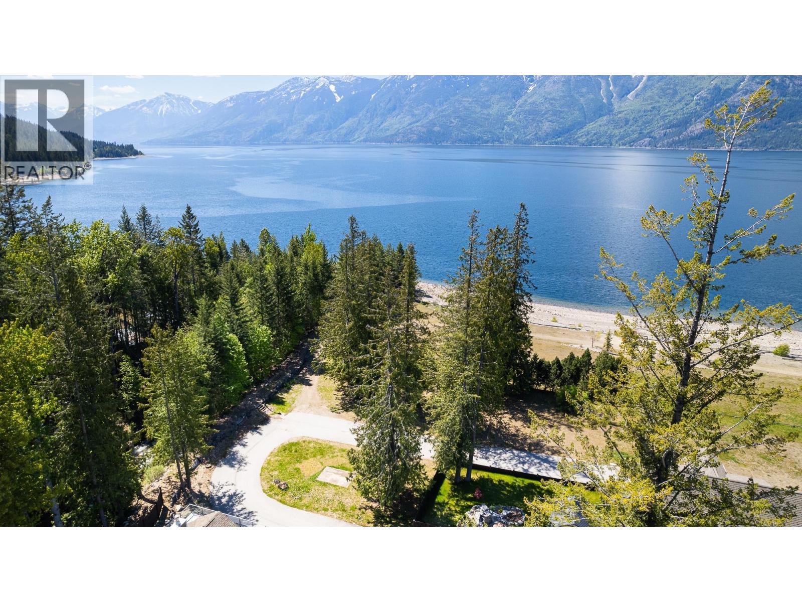 13488 Lakeshore Drive, Boswell, British Columbia  V0B 1A4 - Photo 4 - 10382083