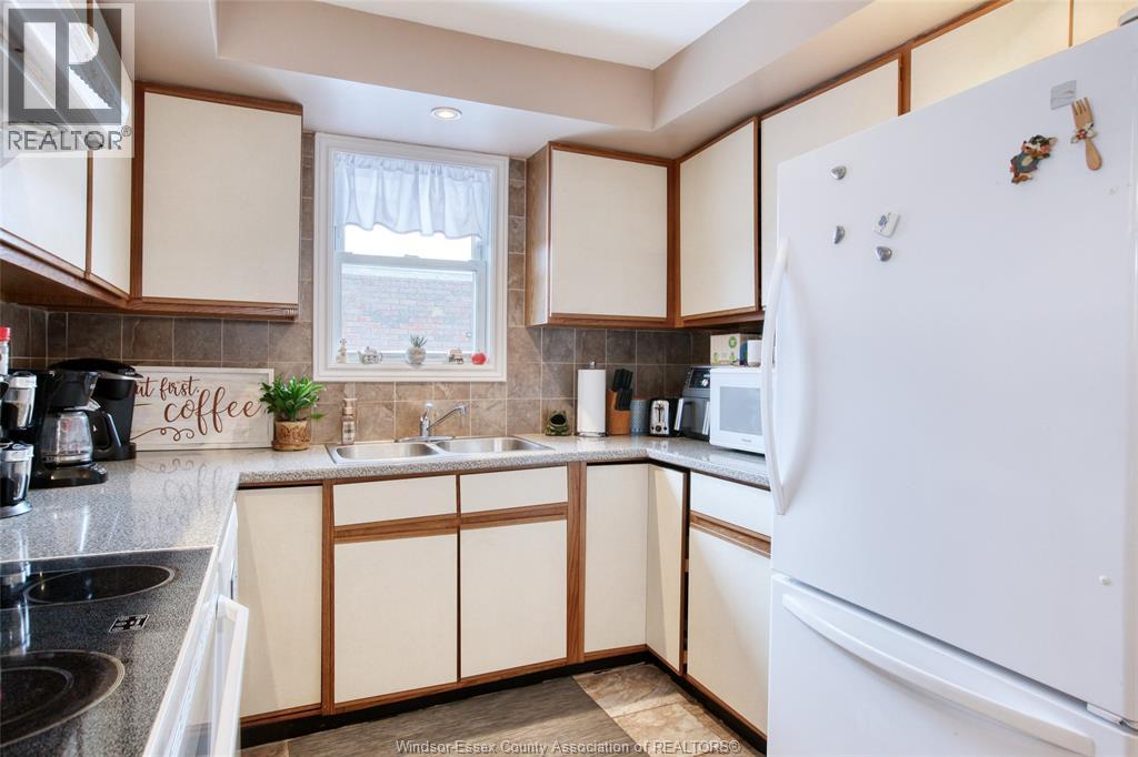 1067 St. Louis, Windsor, Ontario N8S 2K9 - Photo 18 - 26007397