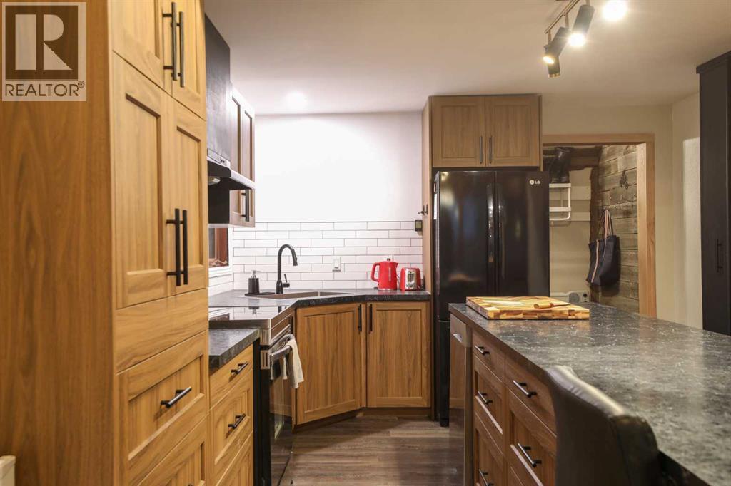 108 3 Street, Warner, Alberta  T0K 2L0 - Photo 10 - A2296338