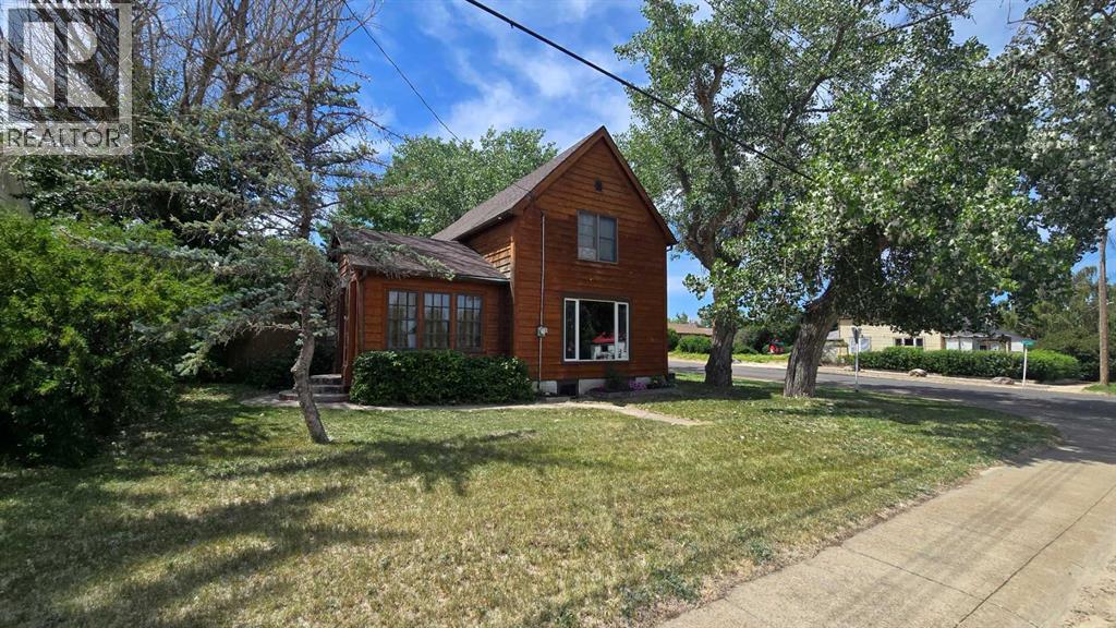 108 3 Street, Warner, Alberta  T0K 2L0 - Photo 2 - A2296338