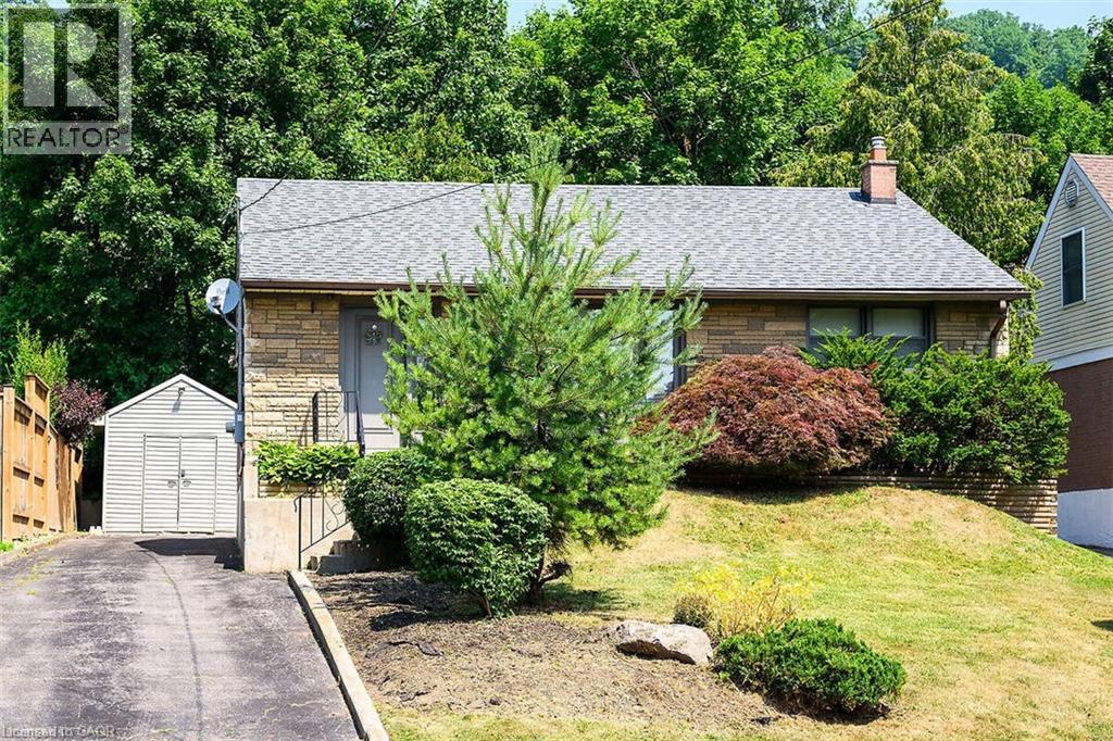 28 Marion Crescent, Dundas, Ontario  L9H 1J1 - Photo 3 - 40815466